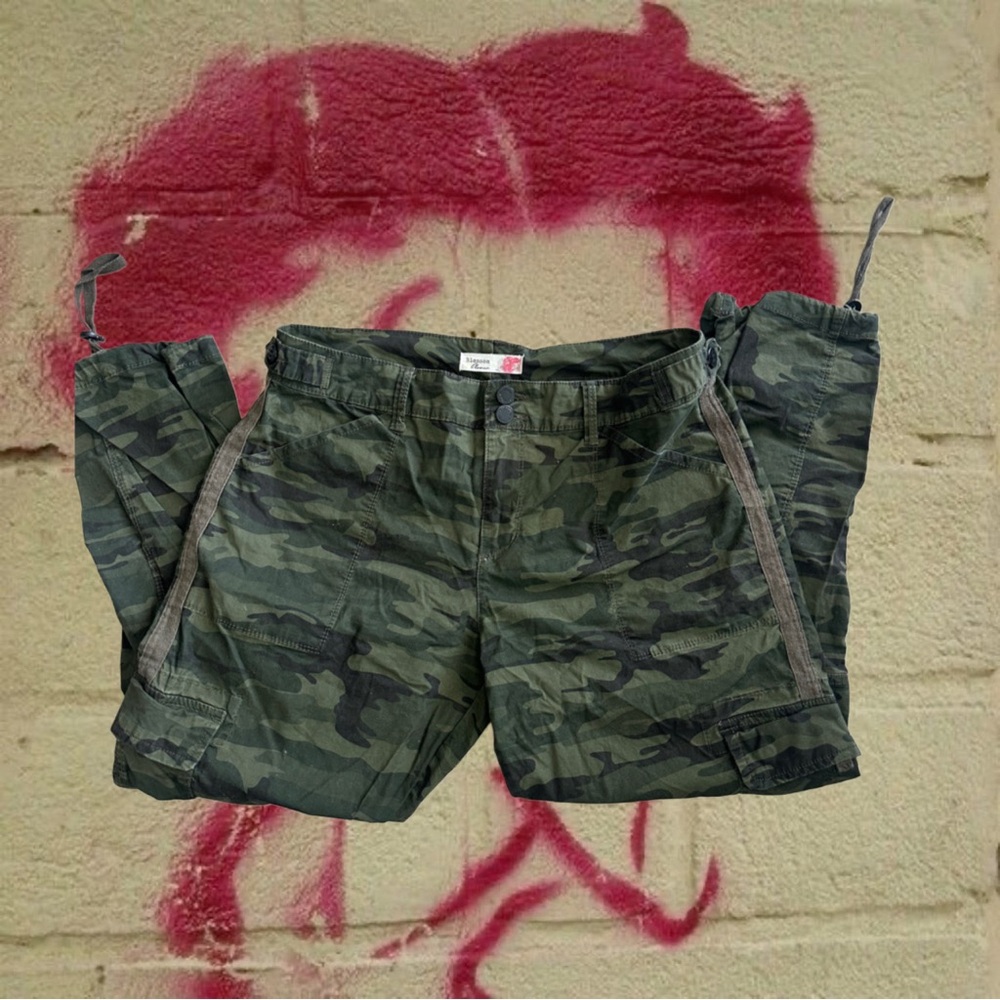 Camouflage Cargo Shorts - Green Camo